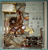 786er PC, aus Einzelkomponenten zusammengebaut, Sockel-A-Hauptplatine, Miditower-Gehäuse