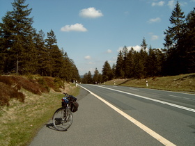 Dach der Etappe: B242 zwischen Sonnenberg und Stieglitzecke