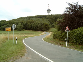 die Straße auf den Gipfel