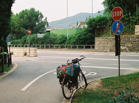 wenig alpine Aussichten am Ende des Fahrradweges