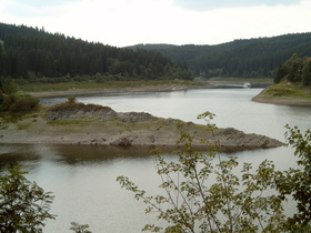 Okerstausee mit Niedrigwasser