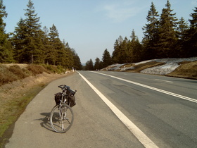 Dach der Tour: B242 zwischen Sonnenberg und Stieglitzecke