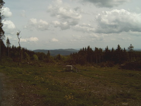 auf dem Gipfelrundweg, Blick nach Osten