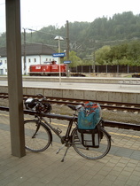 Abfahrt aus dem Fahrradparadies bei wenig paradisischem Wetter