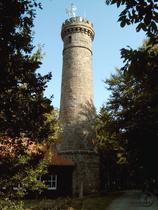 Dach der Tour: Hohe Egge mit Süntelturm