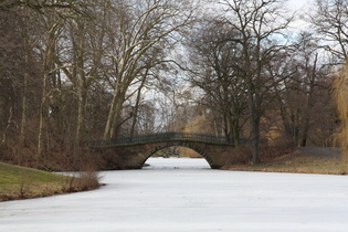 Zoom auf die Brücke