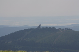 Brockengipfel: Zoom auf den Wurmberg