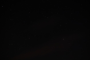 Teilsternbild links: Kopf der Schlange (Serpens Caput) Sternbild mitte: Nördliche Krone (Corona Borealis) Sternbild rechts: Bärenhüter (Bootes)