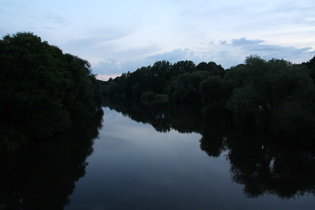 die Leine flussabwärts des Leinedreiecks in Hannover