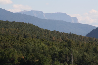 … ein erster Blick auf die Dolomiten