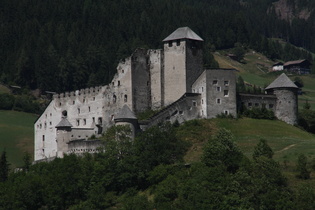 Zoom auf die Burg Heinfels