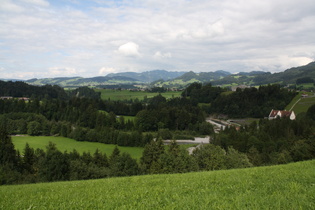 das sieht nicht nach Alpen aus, es heißt ja auch nur Bregenzerwald