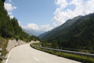 Nufenenpass, Ostrampe, mittlerer Bereich, Blick nach Westen