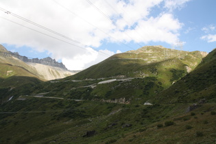 Nufenenpass, Blick auf den oberen Teil der Westrampe