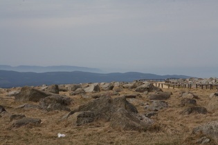 Zoom auf den Nordwestharz im Dunst