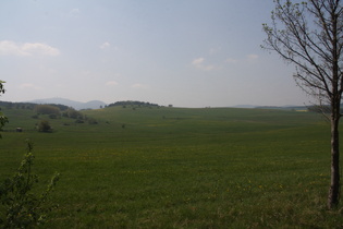 zwischen Waltershausen und Langenhain, Blick zum Großen Inselsberg