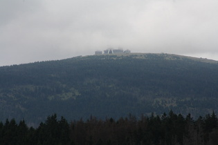 Wolkengrenze genau über dem Brockengipfel