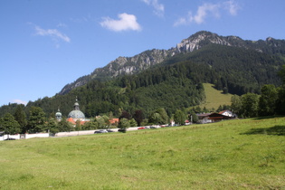 Kloster Ettal, im Hintergrund der Laber