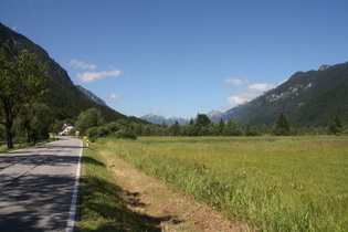 Blick über das Weidmoos nach Westen ins Graswangtal