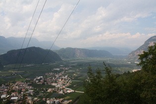 oberhalb von Auer, Blick ins Etschtal nach Norden