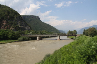 die Etsch, Blick flussaufwärts nach Norden