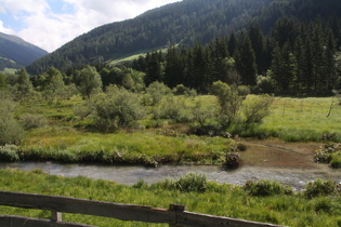 bei Weissenbach liegt ein Moor an der Talfer