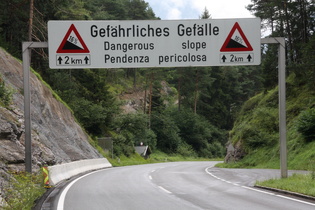 Warnschild am oberen Ende des Steilstücks