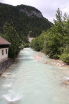 die Isar in Scharnitz, Blick flussabwärts