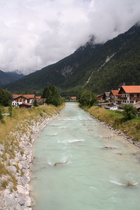 die Isar in Mittenwald, Blick flussaufwärts