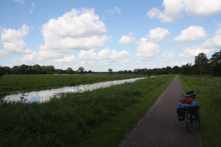 der Nordgeorgsfehnkanal zwischen Remels und Neudorf, Blick nach Norden