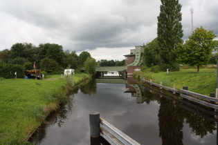 der Ems-Jade-Kanal bei Mariensiel, Blick nach Westen