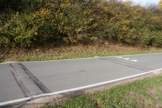 gefährlicher Unsinn auf den Straßen rund um den Köterberg!