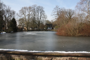 Mittlerer Teich in Holzminden — Frühling sieht anders aus!