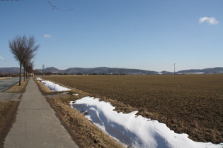 zwischen Stadtoldendorf und Deensen, Blick Richtung Stadtoldendorf