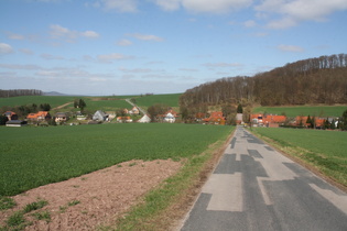 südlich oberhalb Völkershausen, Blick nach Norden über Völkershausen