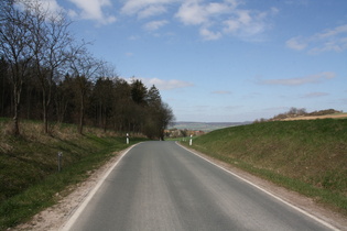 namenloser Pass im Zuge der K10 zwischen Heyen und Bodenwerder, Passhöhe, Blick nach Norden