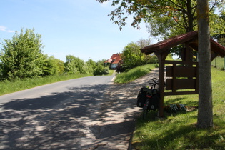 am Ende des ersten Anstieges der Tour in Meensen