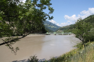 Blick über das Pontlatzbecken flussabwärts