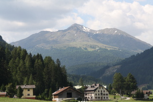 Zoom auf den Zehnerkopf und die dahinter liegende Elferspitze