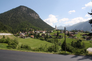 Blick auf Alvaneu Dorf und den Got Davains