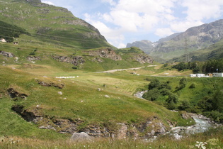 die Julia südlich oberhalb von Bivio, Blick flussaufwärts