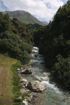 die Julia noch etwas weiter oben, Blick flussaufwärts …