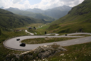 Blick von oben über die Kehrengruppe nach Westen