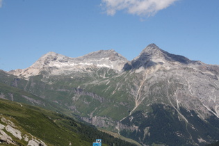 Zoom auf v. l. n. r.: Wisshorn, Alperschällihorn und Teurihorn