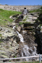 Südrampe und die Moesa, Blick flussaufwärts