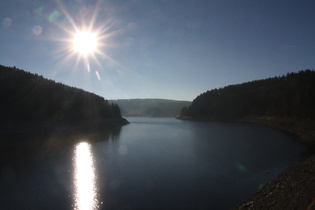 Blick von der Hauptstaumauer über den Okerstausee