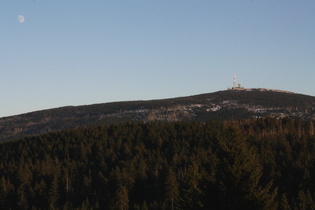 Mond und Brocken