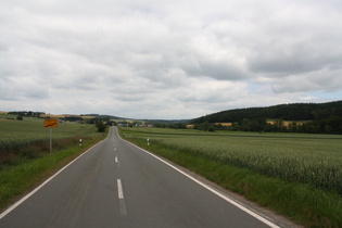 das Orpetal zwischen Udorf und Kohlgrund, Blick talabwärts