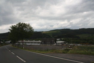 Anstieg zwischen Cobbenrode und Obermarpe, Blick nach Osten