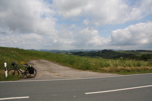 dritter Sattelpunkt der Etappe zwischen Cobbenrode und Obermarpe, Blick nach Norden